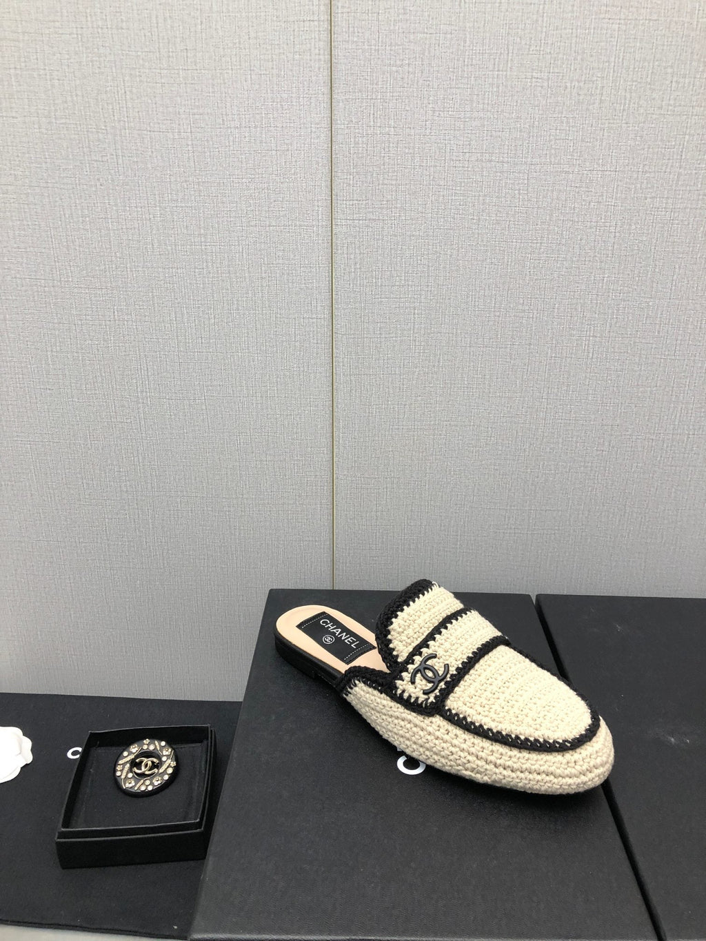 CHANEL HALF-MULES IN CREAM WOOL WOVEN