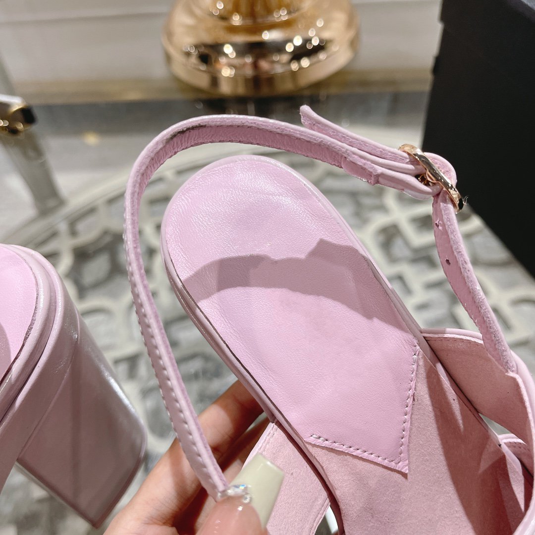 CHANEL sandals pink patent crumpled lambskin