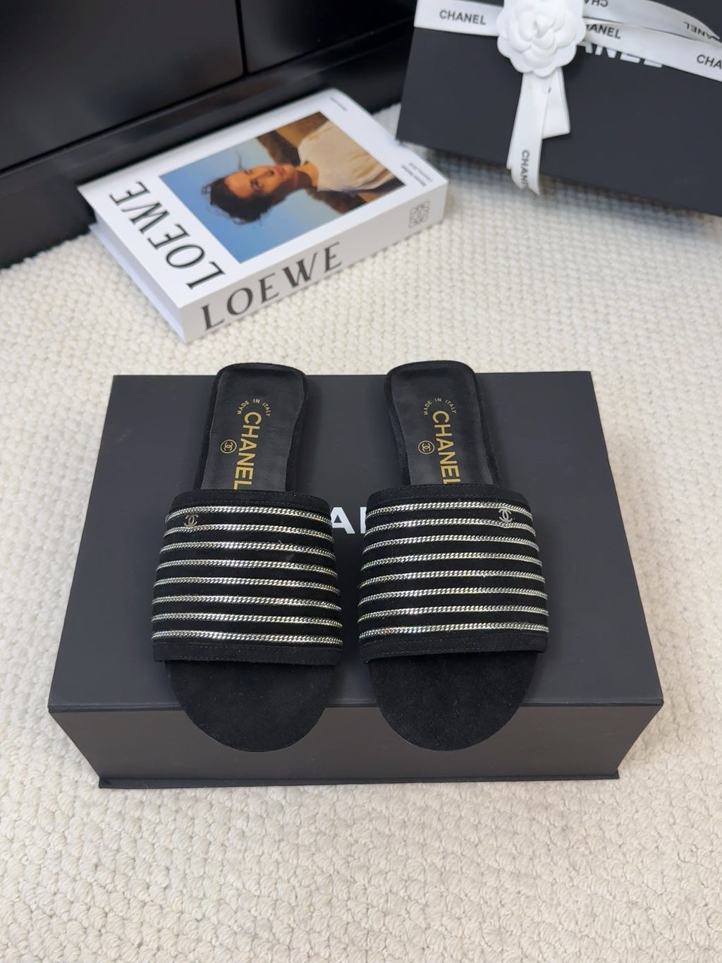 CHANEL FLAT SLIDE IN BLACK SUEDE WITH SILVER CHAIN